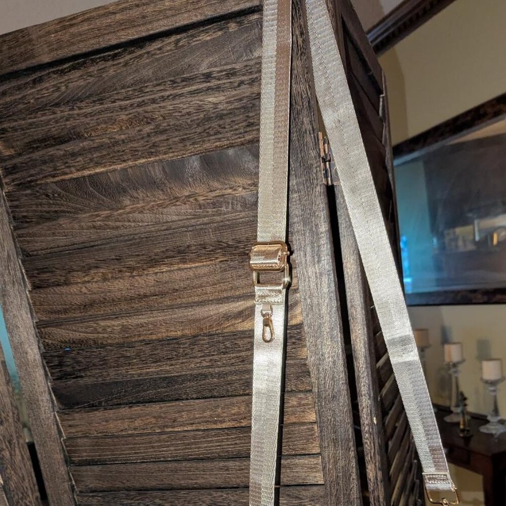 NWT Crossbody travel purse removable strap, natural color, tan - Picture 2 of 10